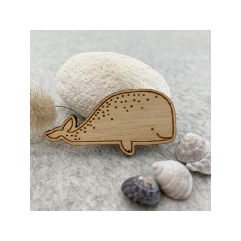 BROCHE EN BOIS - BALEINE